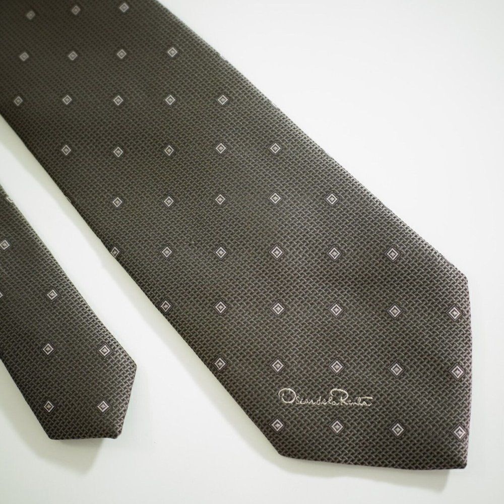 Oscar De La Renta‎ Beige Brown Geometric Woven Short Silk Tie